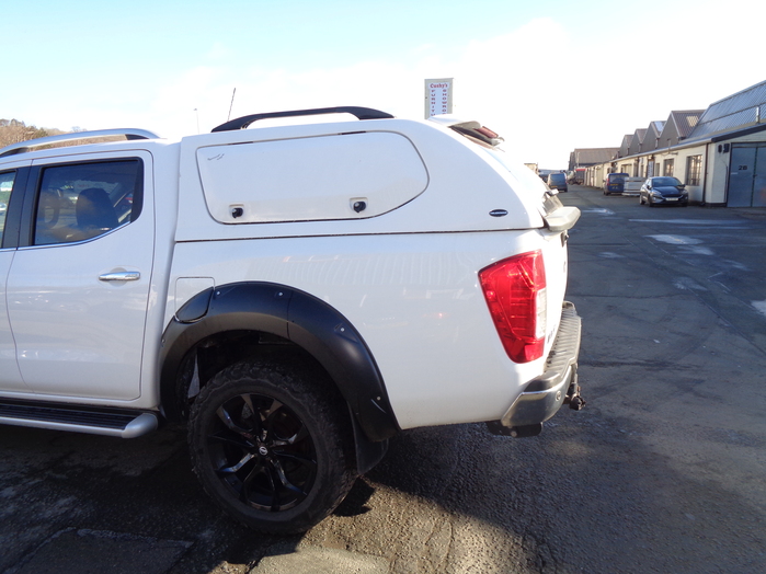 Nissan Navara NP300 Double cab, used Gull wing Canopy in White, 