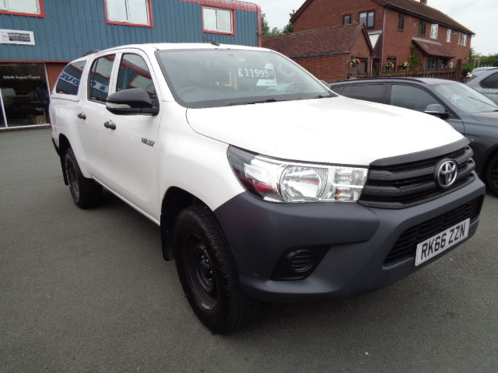Toyota Hilux Active 2.4 TD, Double cab Pickup, White with Colour coded Canopy, 2016, 66 reg,
